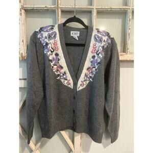 Vintage Koret size large wool blend cardigan in gray with floral embroidery